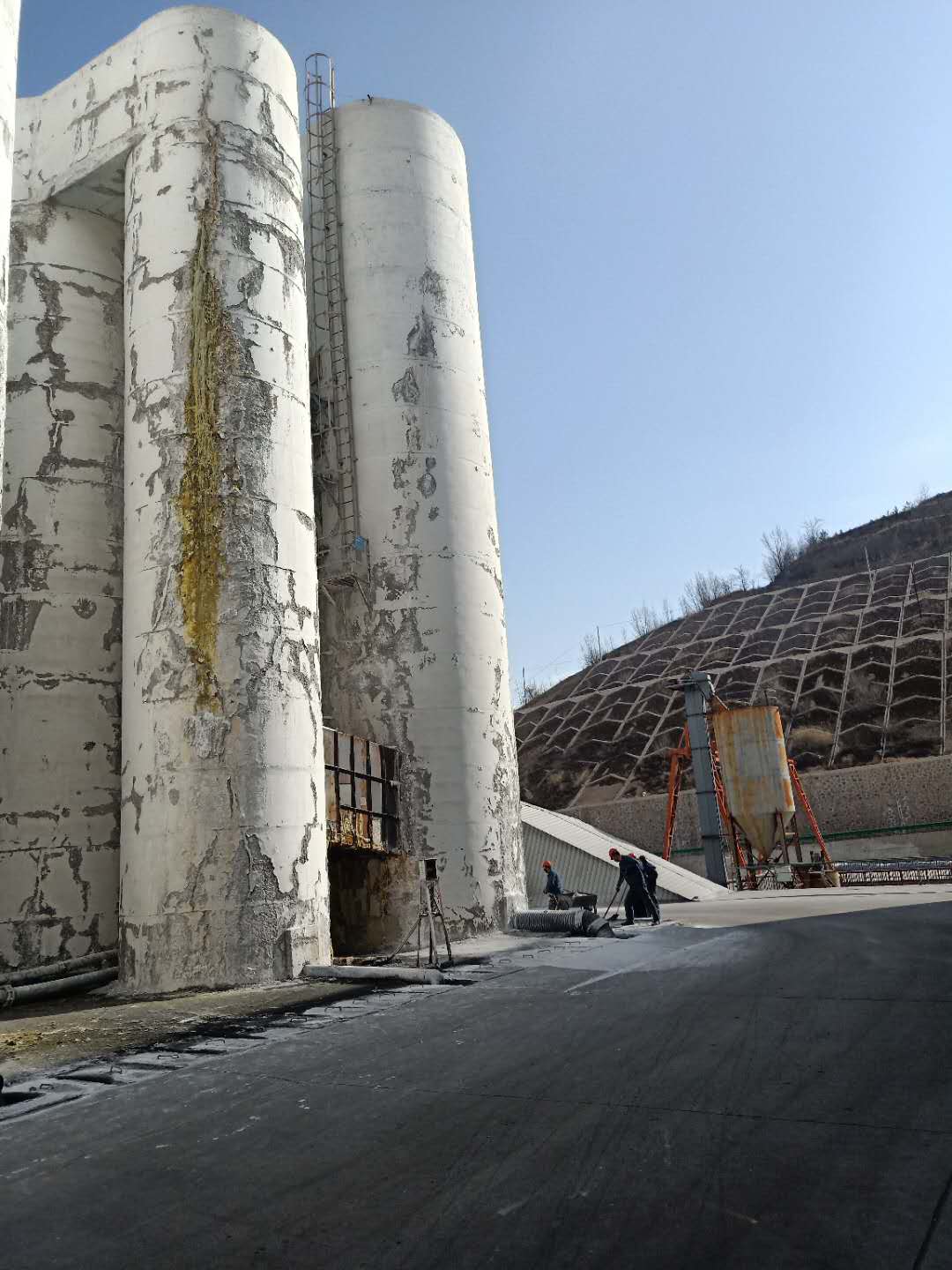 脫硫塔防腐耐磨型鱗片膠泥 脫硫塔防腐耐磨型鱗片膠泥